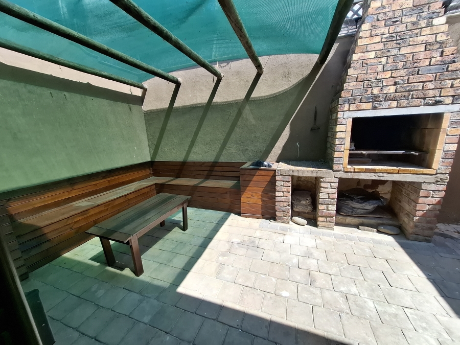 2 Bedroom Property for Sale in Richmond Hill Eastern Cape